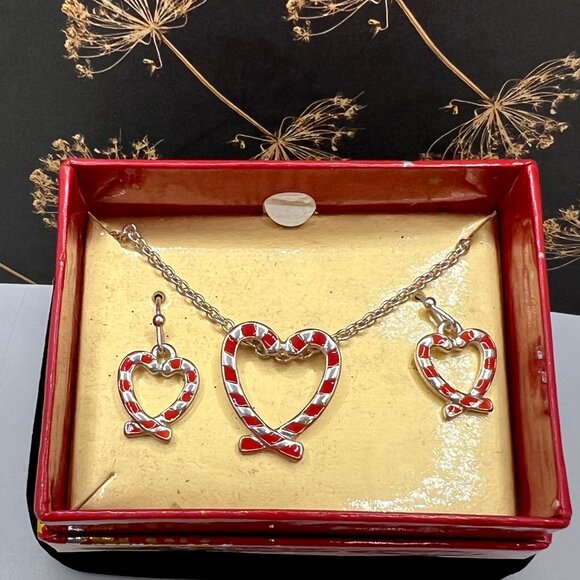 Avon Christmas Jewelry Sets Bundle - Picture 4 of 6